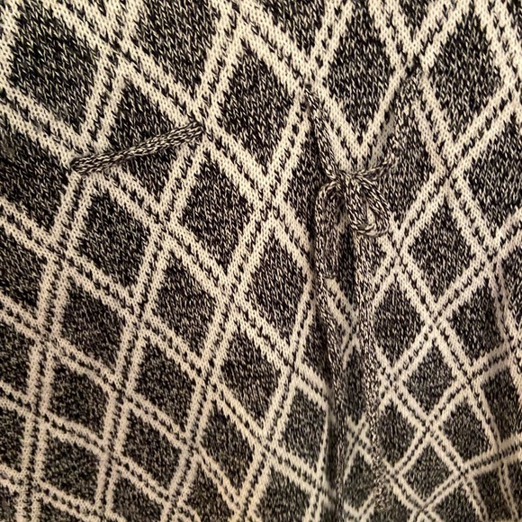 Chic Cowl Neck Sweater in Gray and Cream By Derek Love - Picture 5 of 13